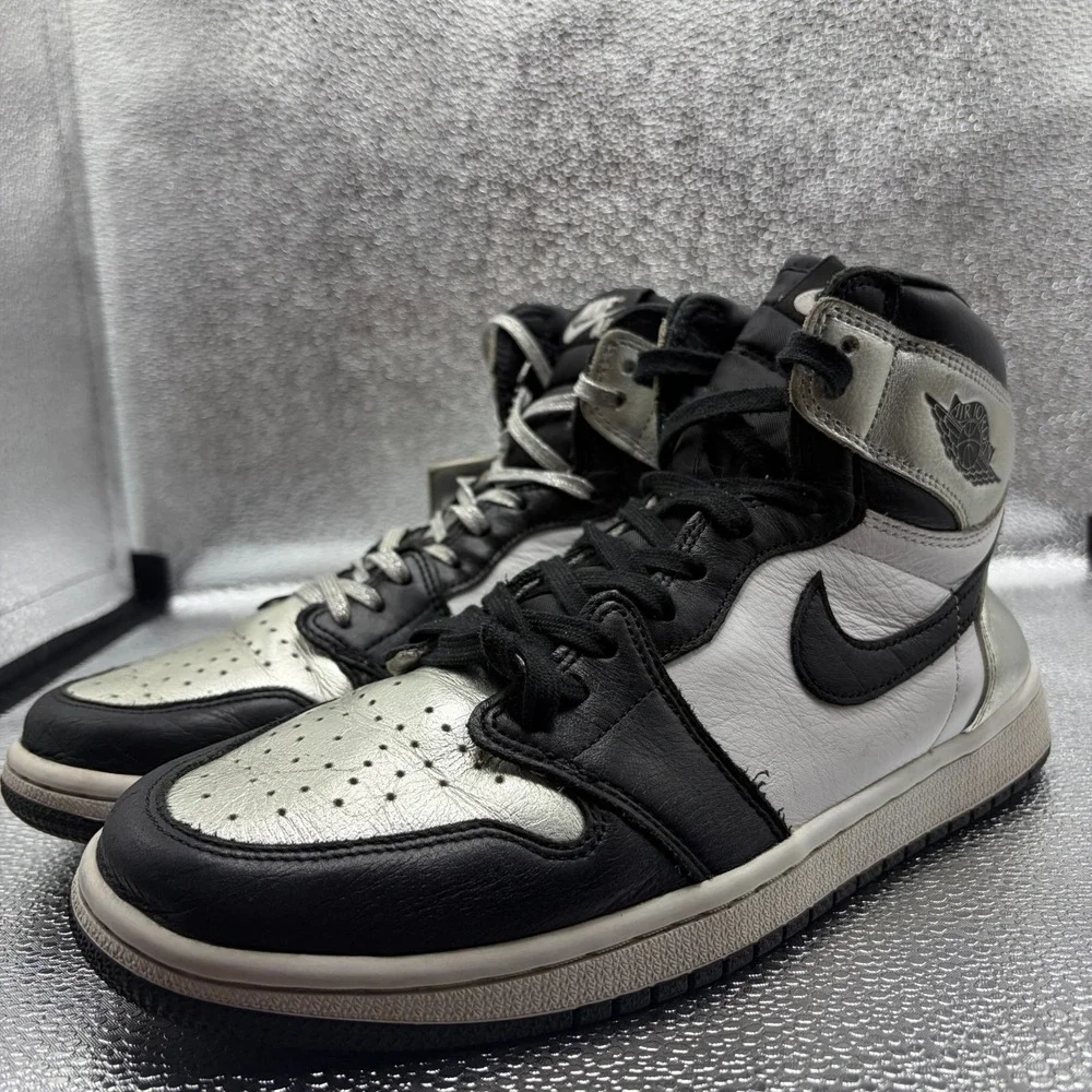 Size 9.5 Jordan 1 High OG Metallic Silver Toe Mens Athletic Sneakers CD0461-001